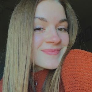 Meet your Posher, Maci